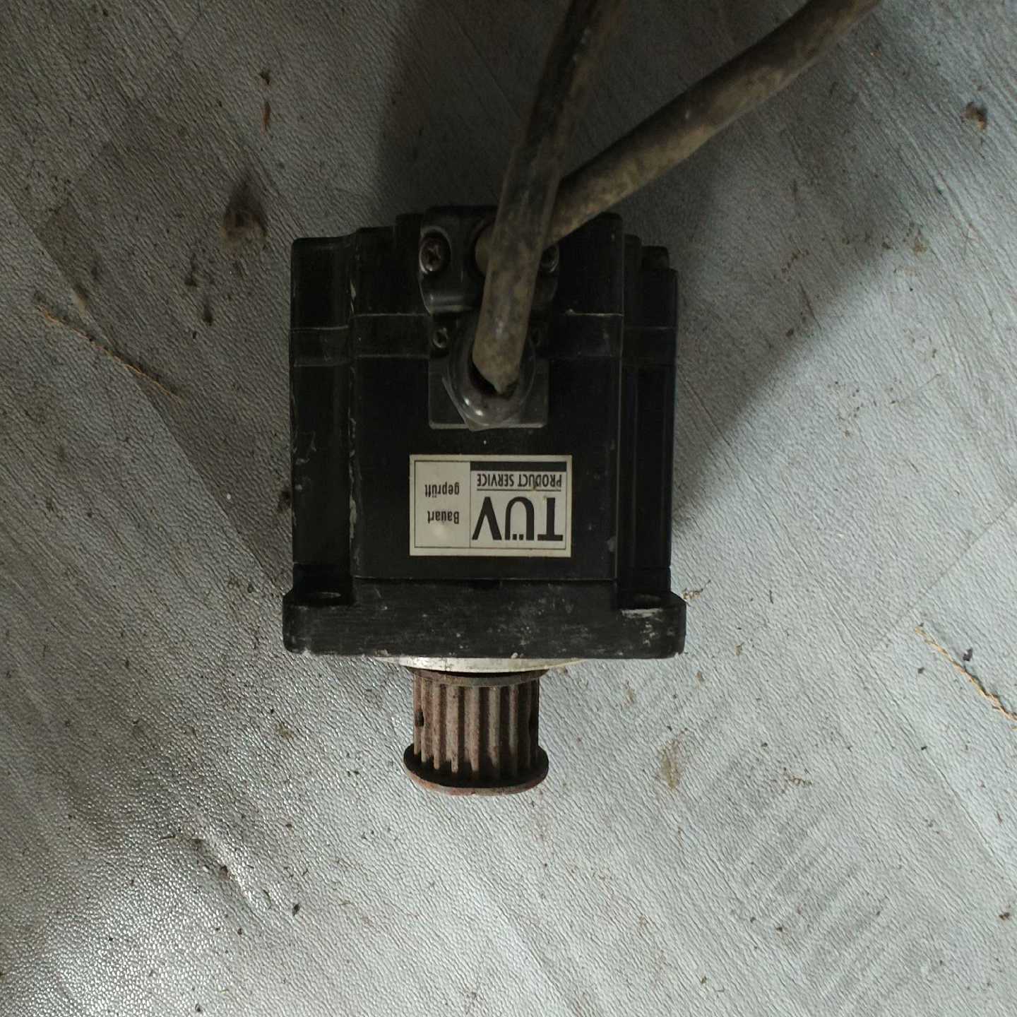 伺服电机SGMP-02V314T质量保证现货