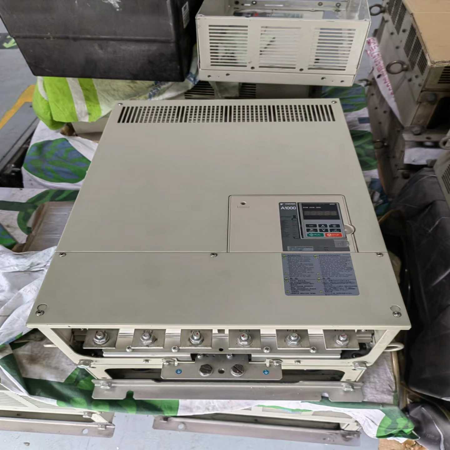 安川A1000系列变频器CIMR-AB4A0208ABA1询价