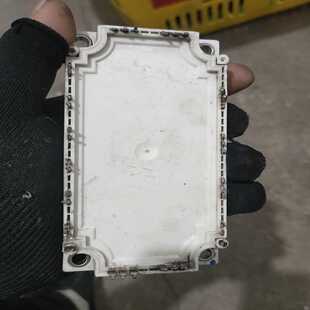 英飞凌模块FS100R12KT3实物拍摄。拆机时有四个小脚--议价商品