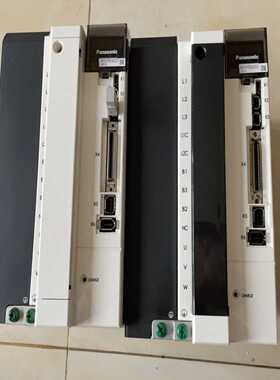 松下A5伺服驱动器，MFDHTB3A2021有两个，MFDK--议价商品