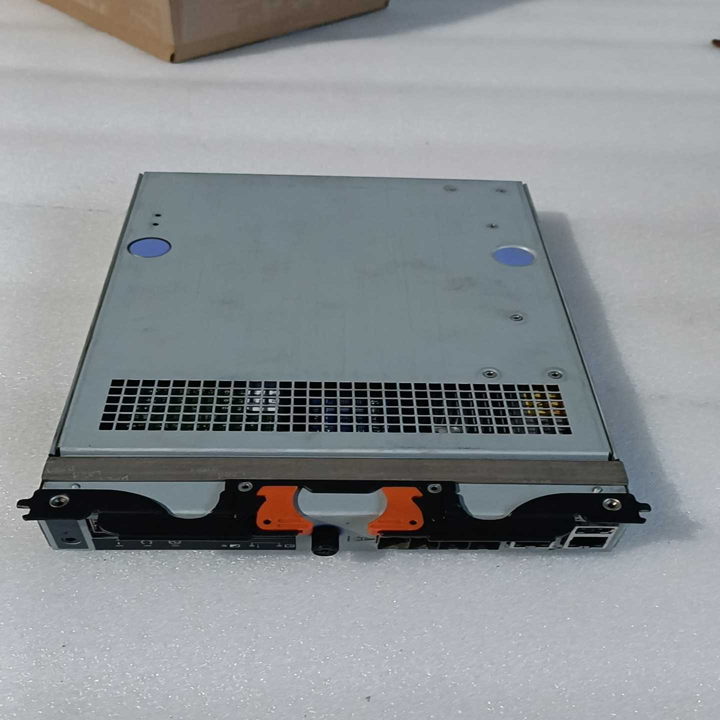 询价~ibm v3700控制器带电池 子卡 包测 - 实物图