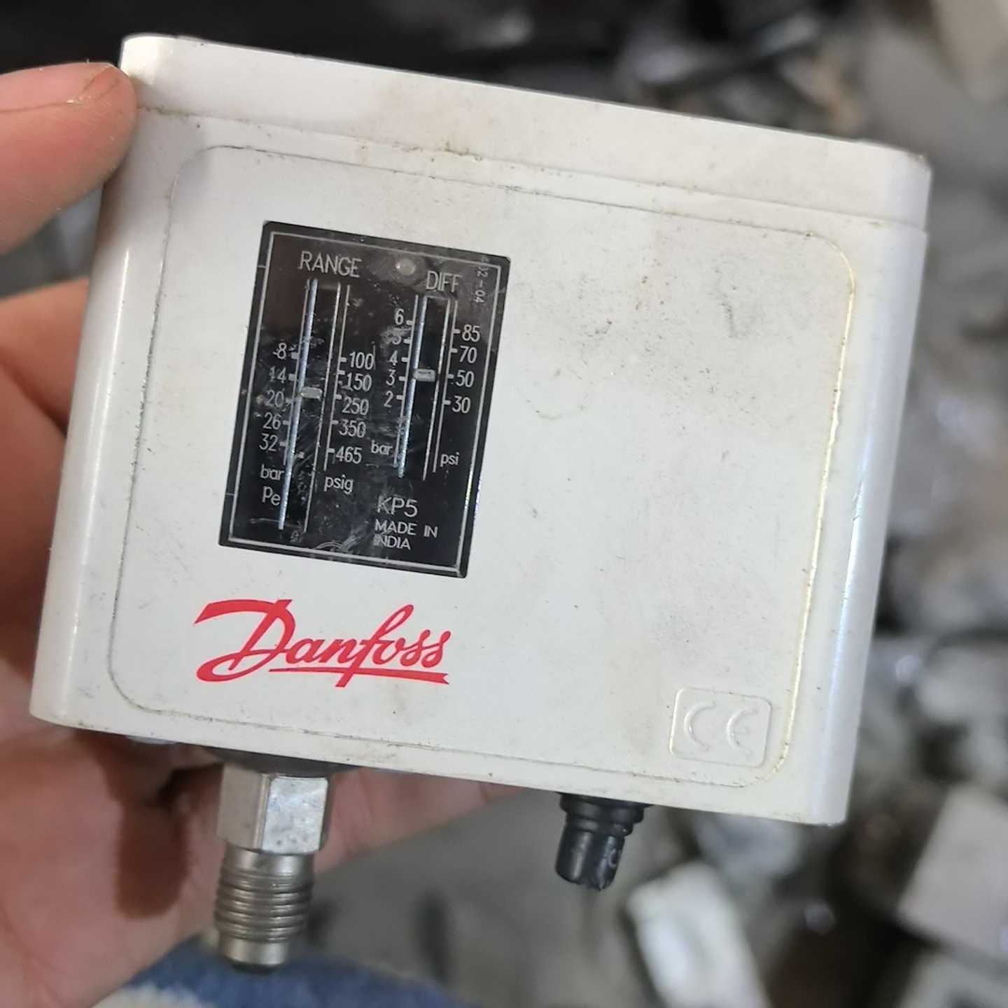 议价丹佛斯压力开关控制器