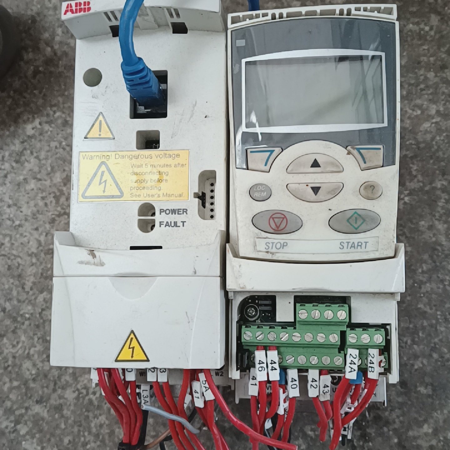 ABB-ACS319-03E-01A3-4功能正常成色如图需询价