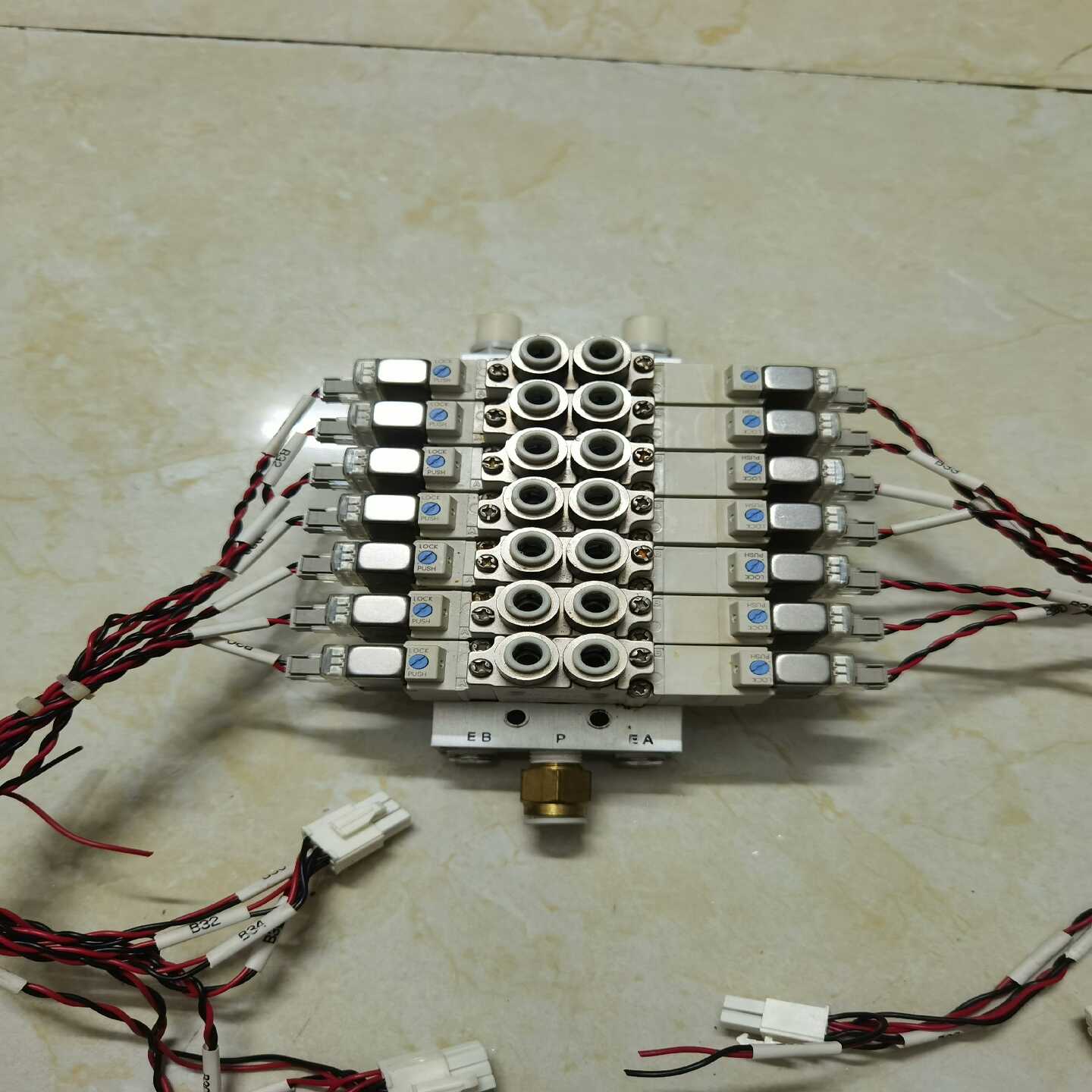 SY5320-5LZD-C6电磁阀，成色不错，功能包询价