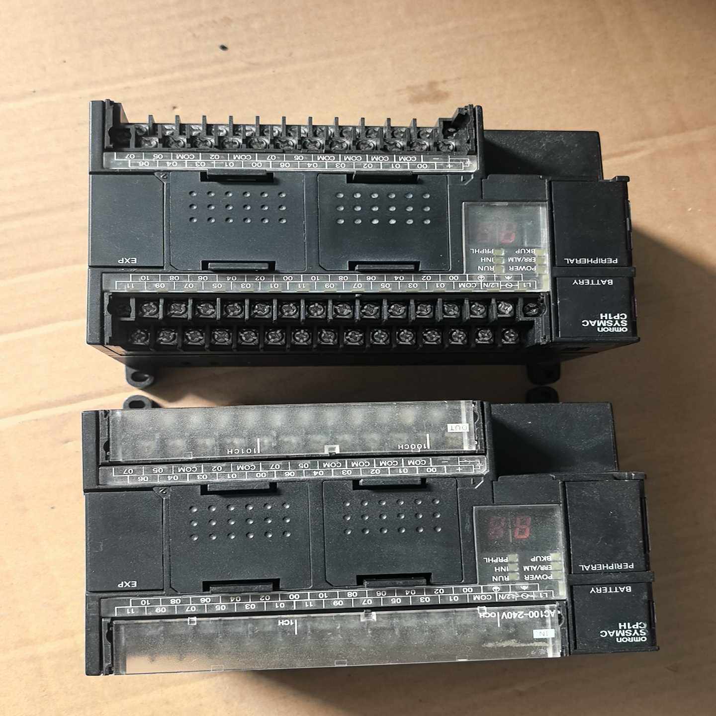 PLCCP1H-X40DR-A两台，成色如图，功能询价