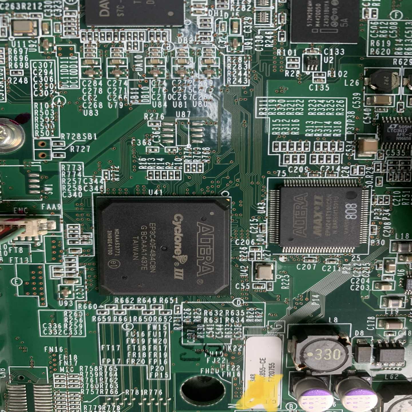 【请询价】阿特拉EP3C40F484C8N有新款和老款想要的自己说