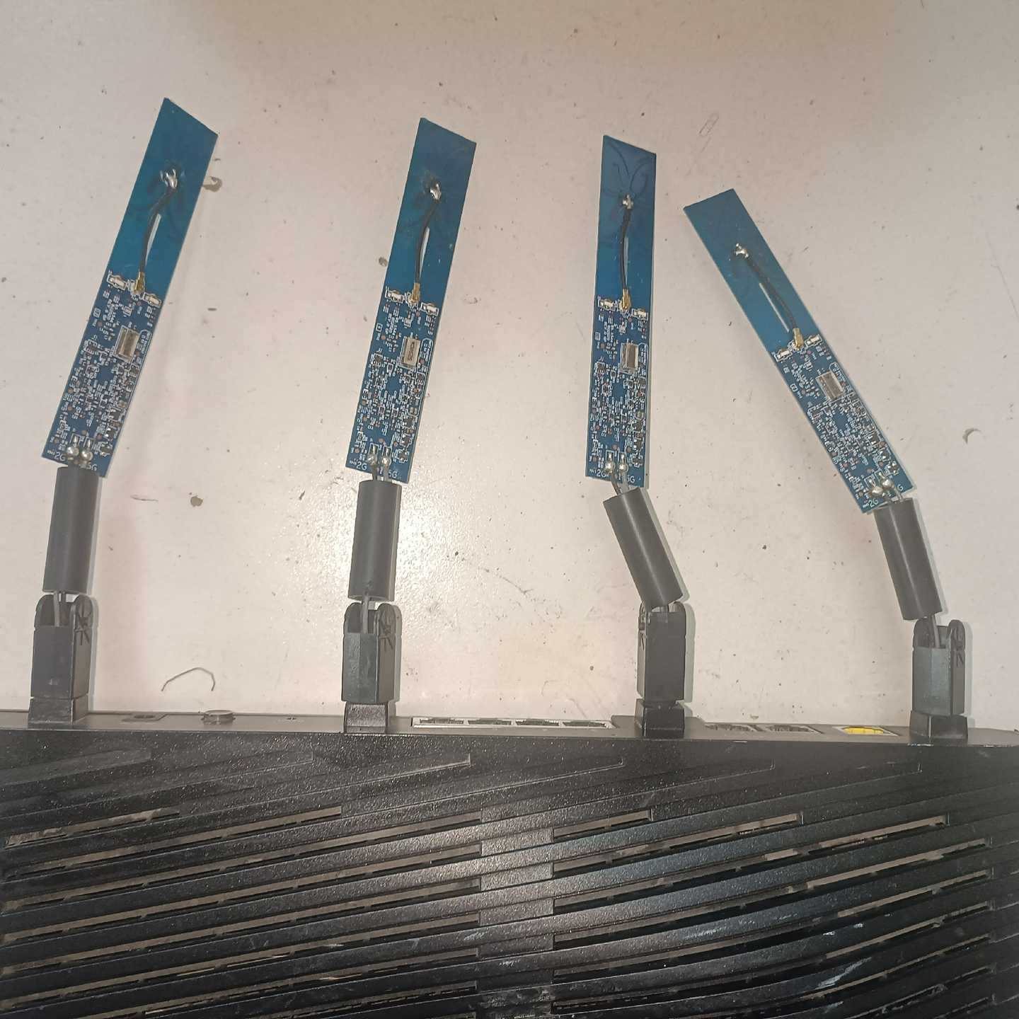 议价netgear美国网件夜鹰X8R8500t三频企业级千兆无线现货/维修