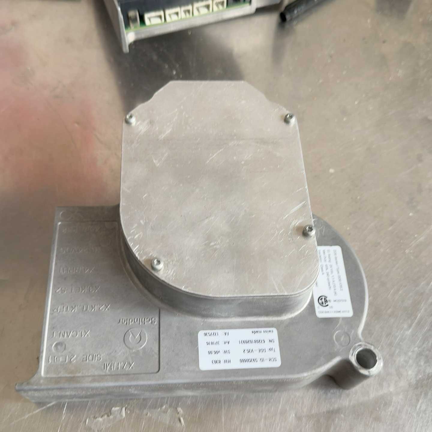 迅达5500电梯V35门机马达DDE-35.3门电机ID5议价