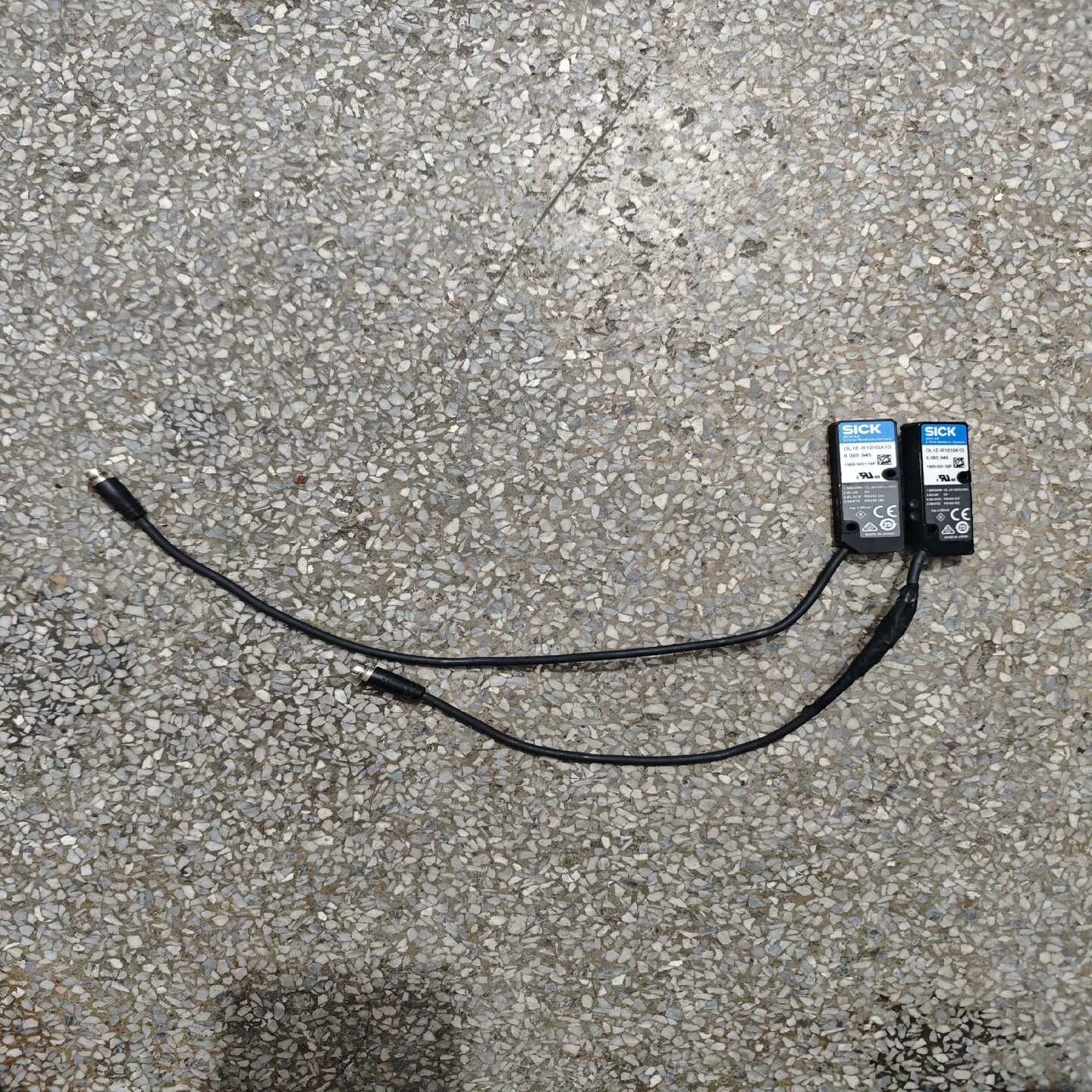 西克位移传感器OL1E-R1010A13询价