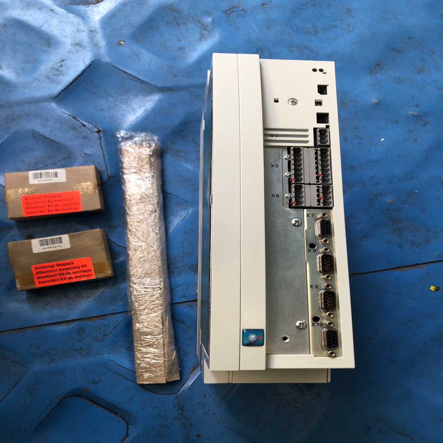 咨询-没用过伦茨变频器EVS9324-ES，被面铁片有氧化痕迹