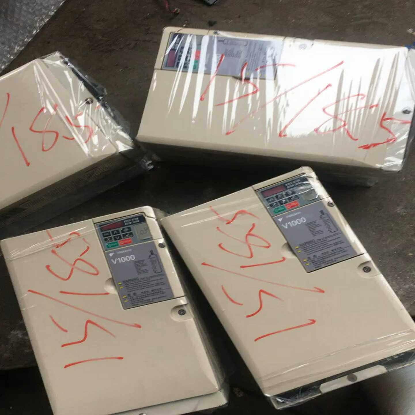 变频器CIMR-VB4A0038FMA.