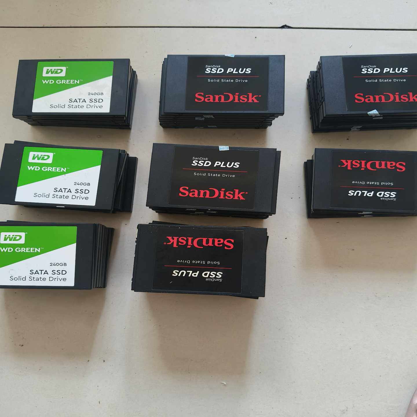 闪迪WD西数240g固态硬盘80个原装拆机盘，功能完好--议价商品