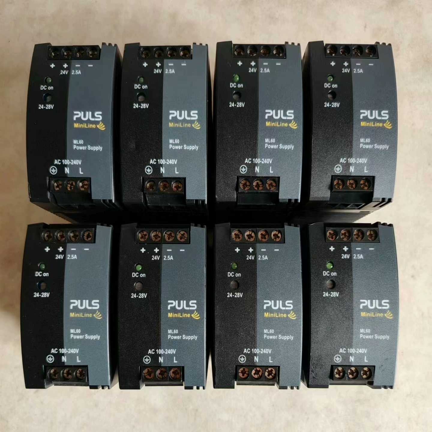 议价普尔世开关电源：ML60.241、24v2.5a。实物拍摄
