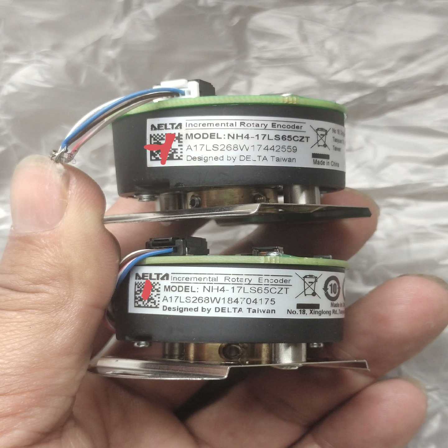 台达编码器NH4-17LS65CZT，成色很好漂亮，询价