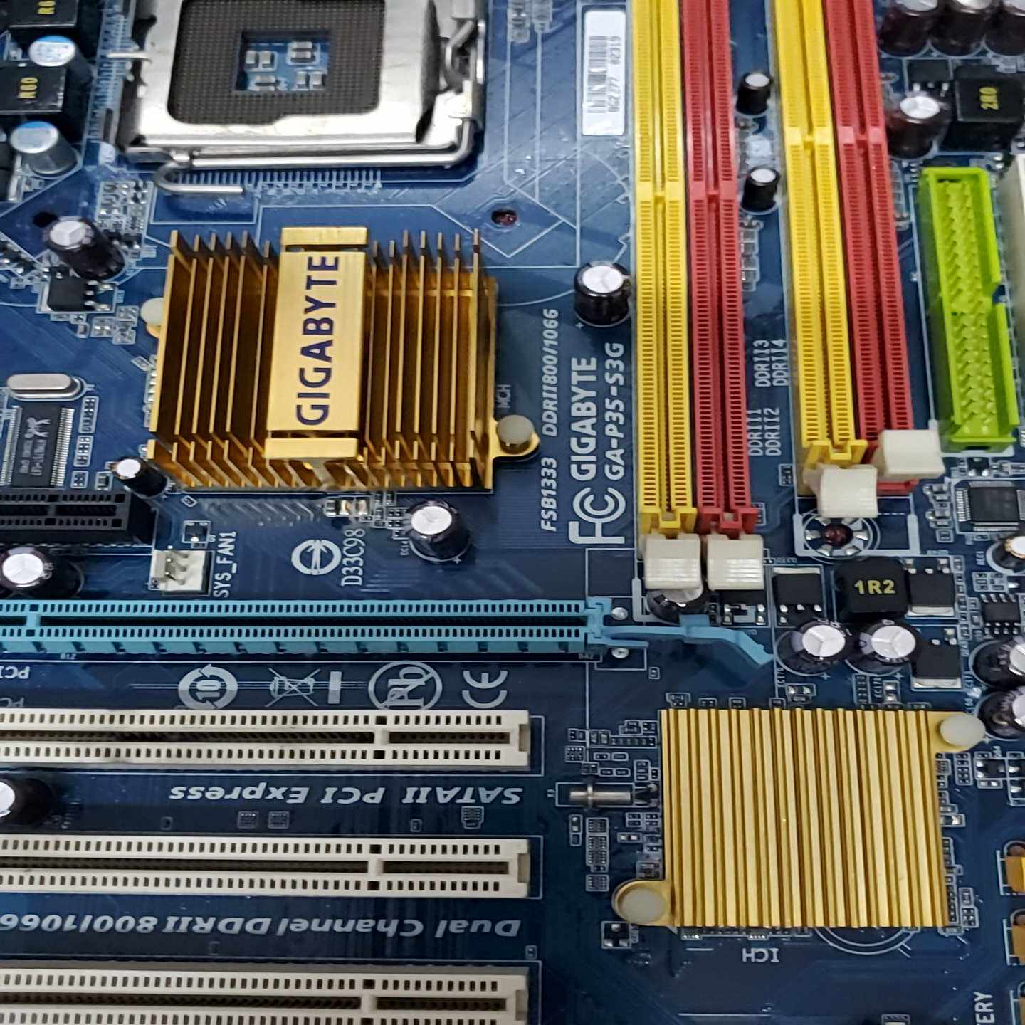 (议价)技嘉主板GA-P35-S3G带5个PC槽775针DDR2送