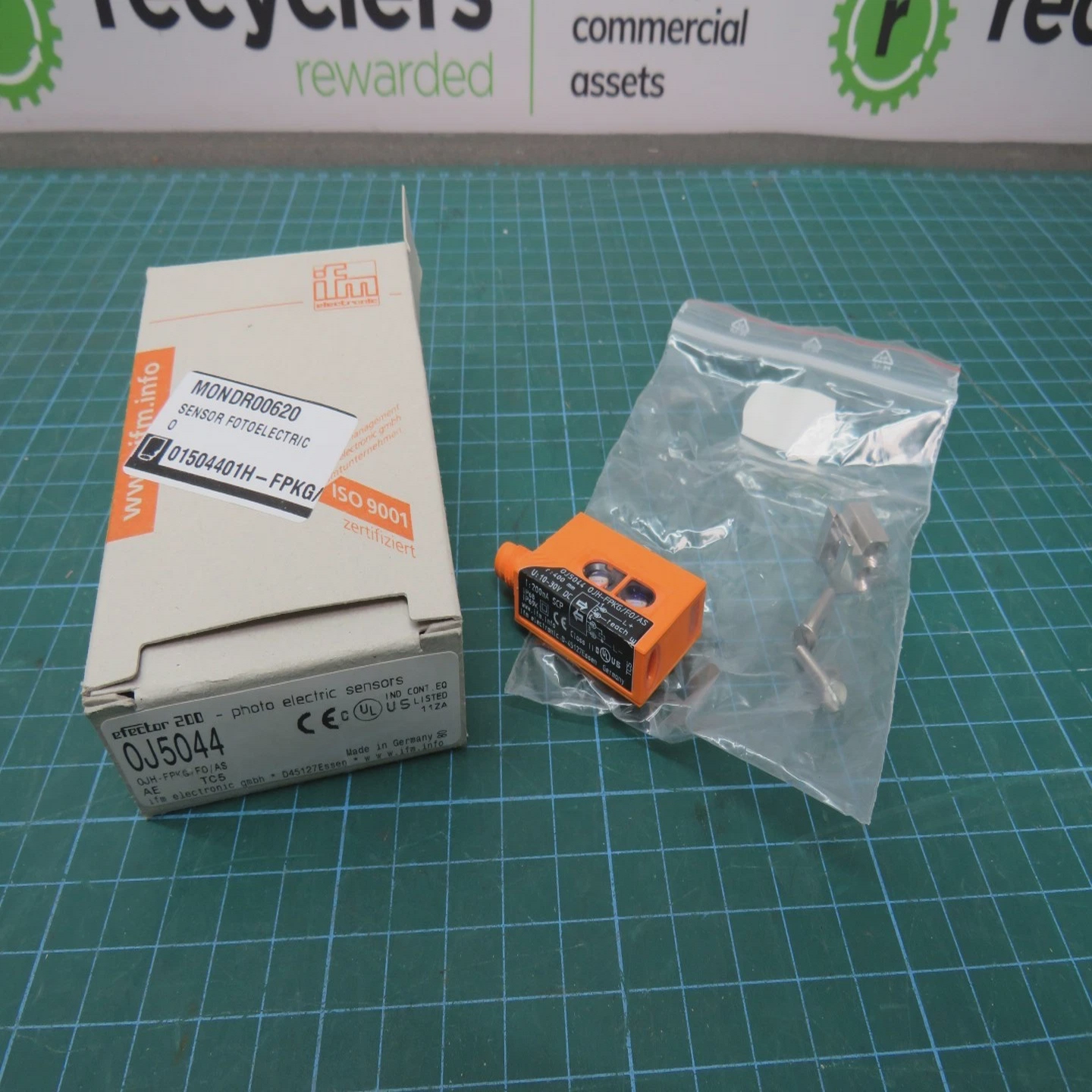 EFECTOR2000J5044PHOTOELECTRICSENSOR