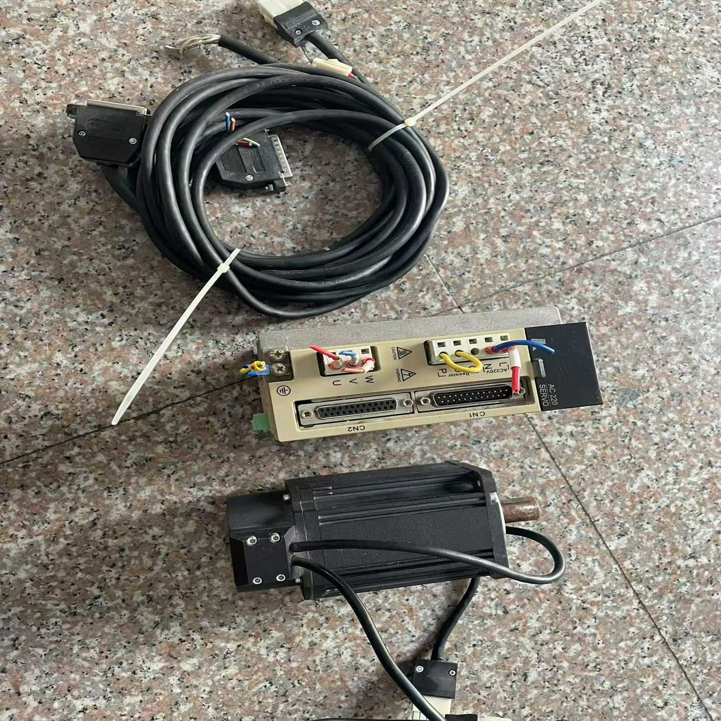 七科驱动电机伺服套装SDD08NK8D电机标签掉瞭拆机件