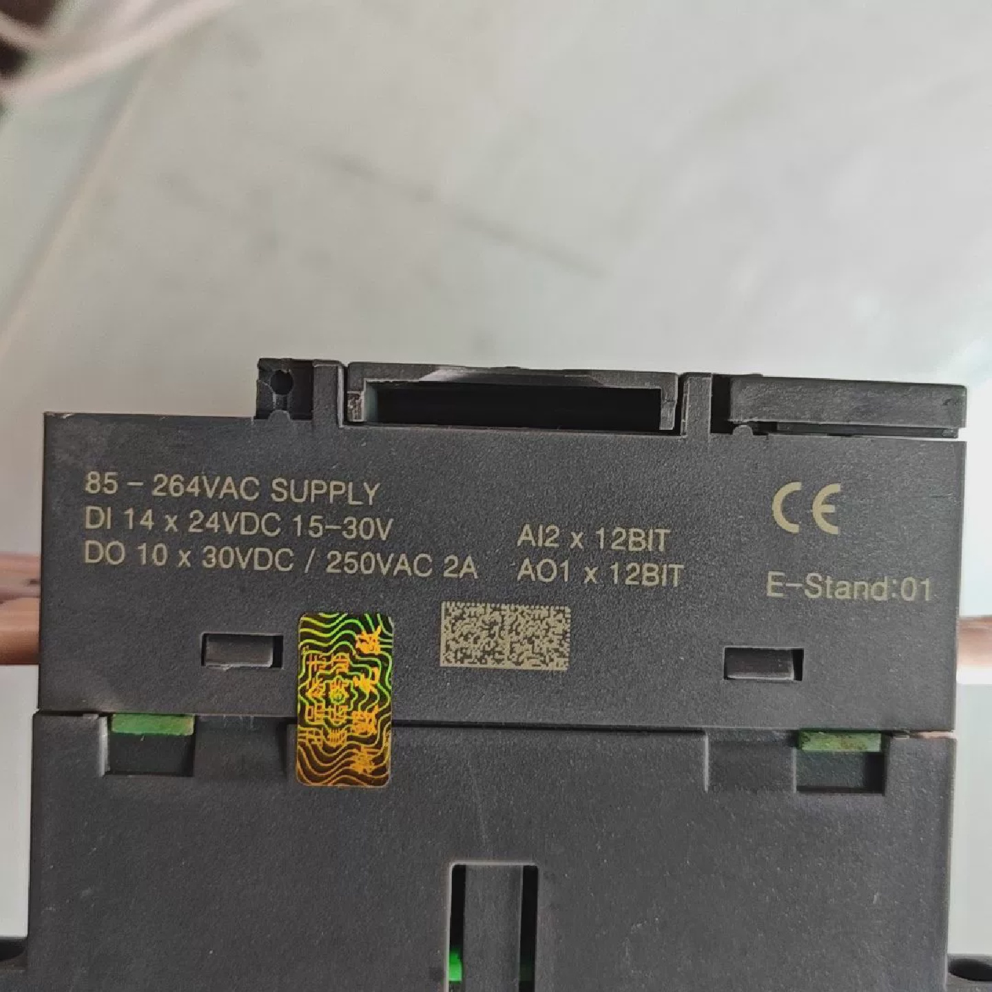 PLC模块型号如图所示输入电压85-264VAC输入1