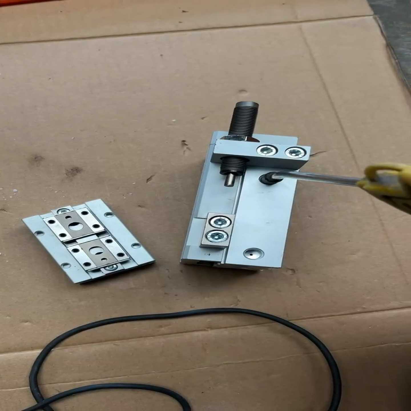 议价SMC滑台气缸MXS20-50BS现货s/维修