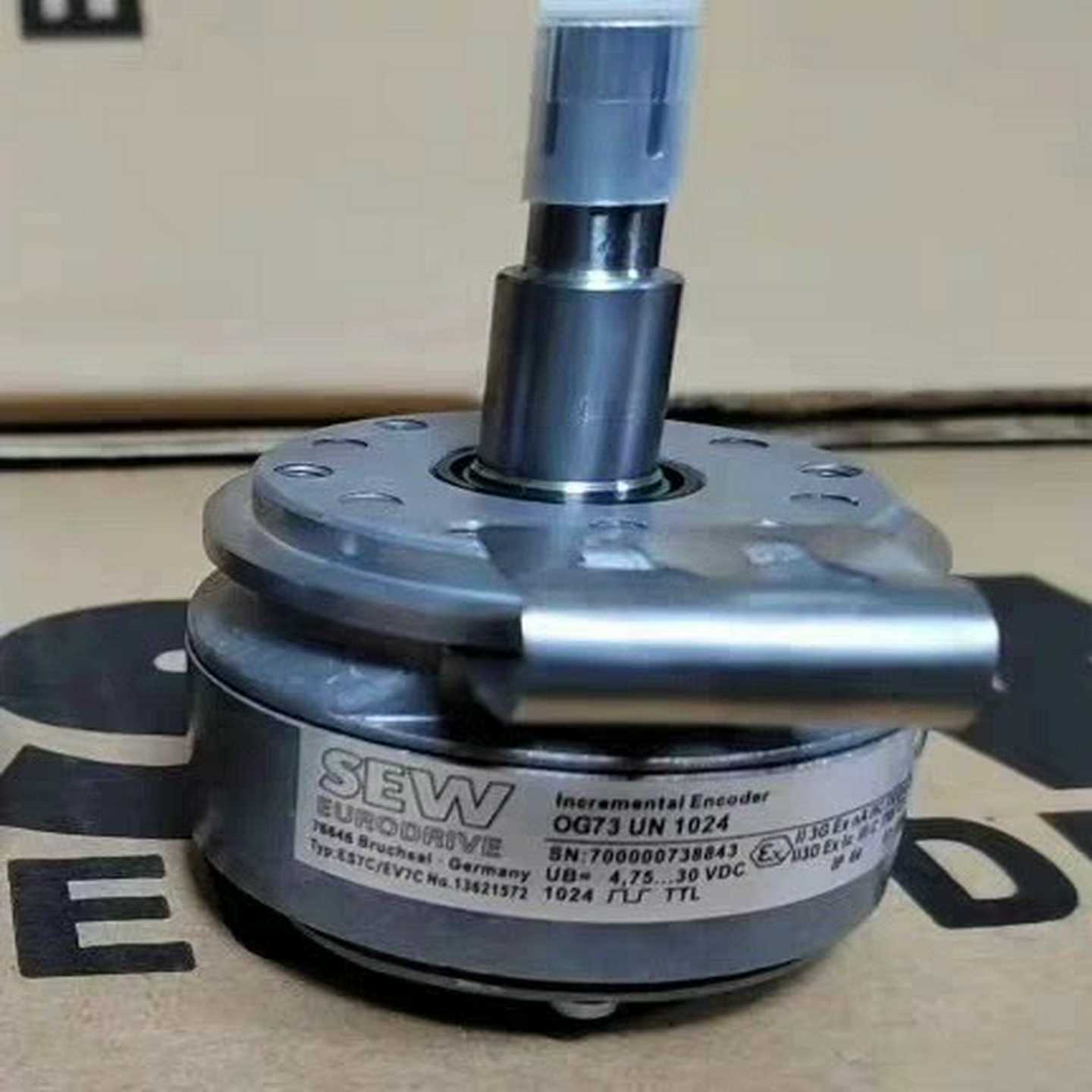 德国进口SEW编码器ES7C赛威编码器OG73UN1024现（零零电子）