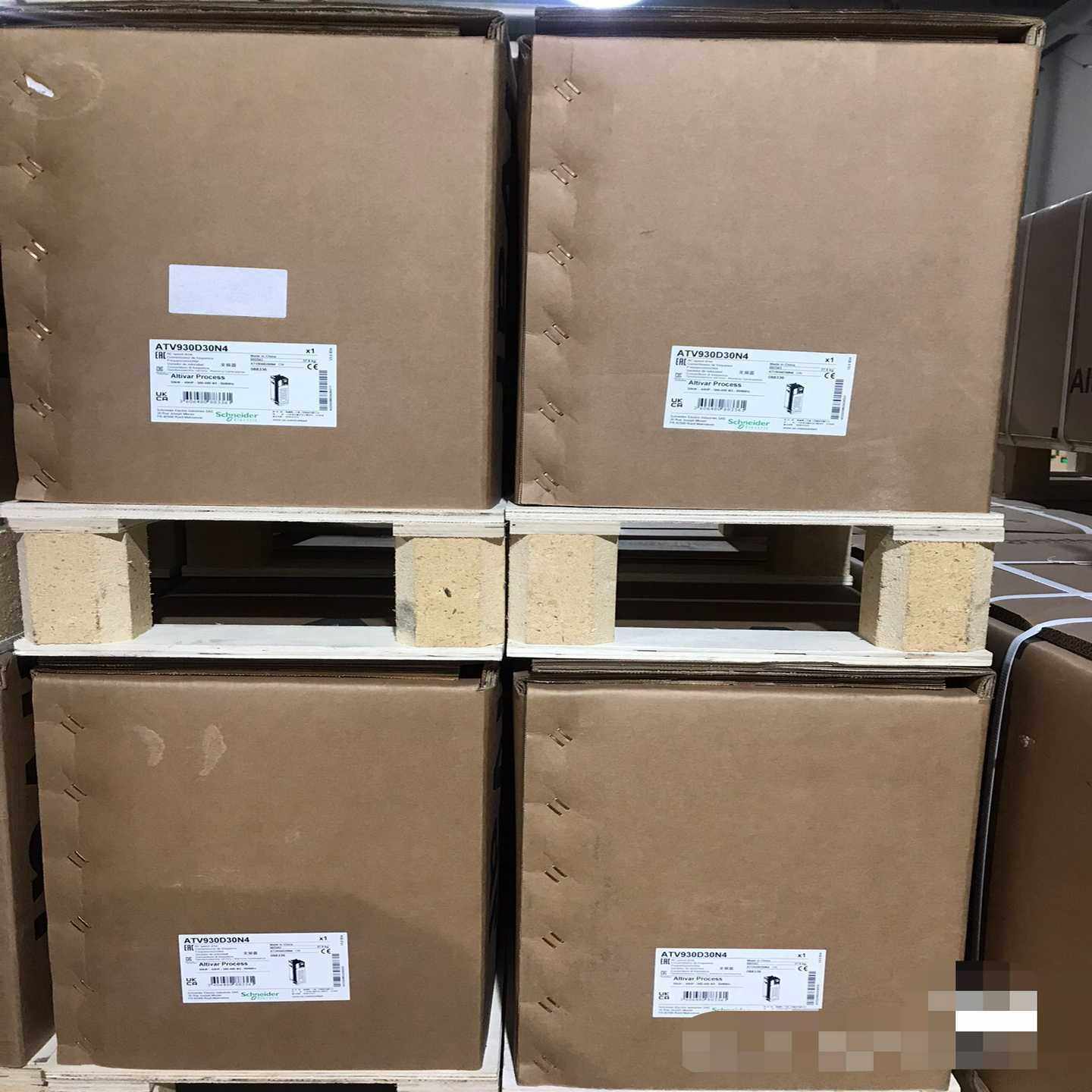 询价~ATV930D45N4 施耐德保内，质保一年，