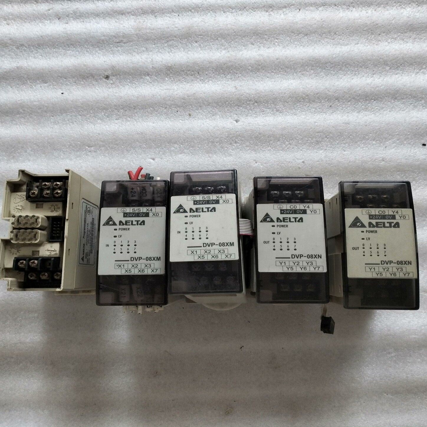 台达DVP08XN11R有1个，DVP-08xM有二个，DV询价