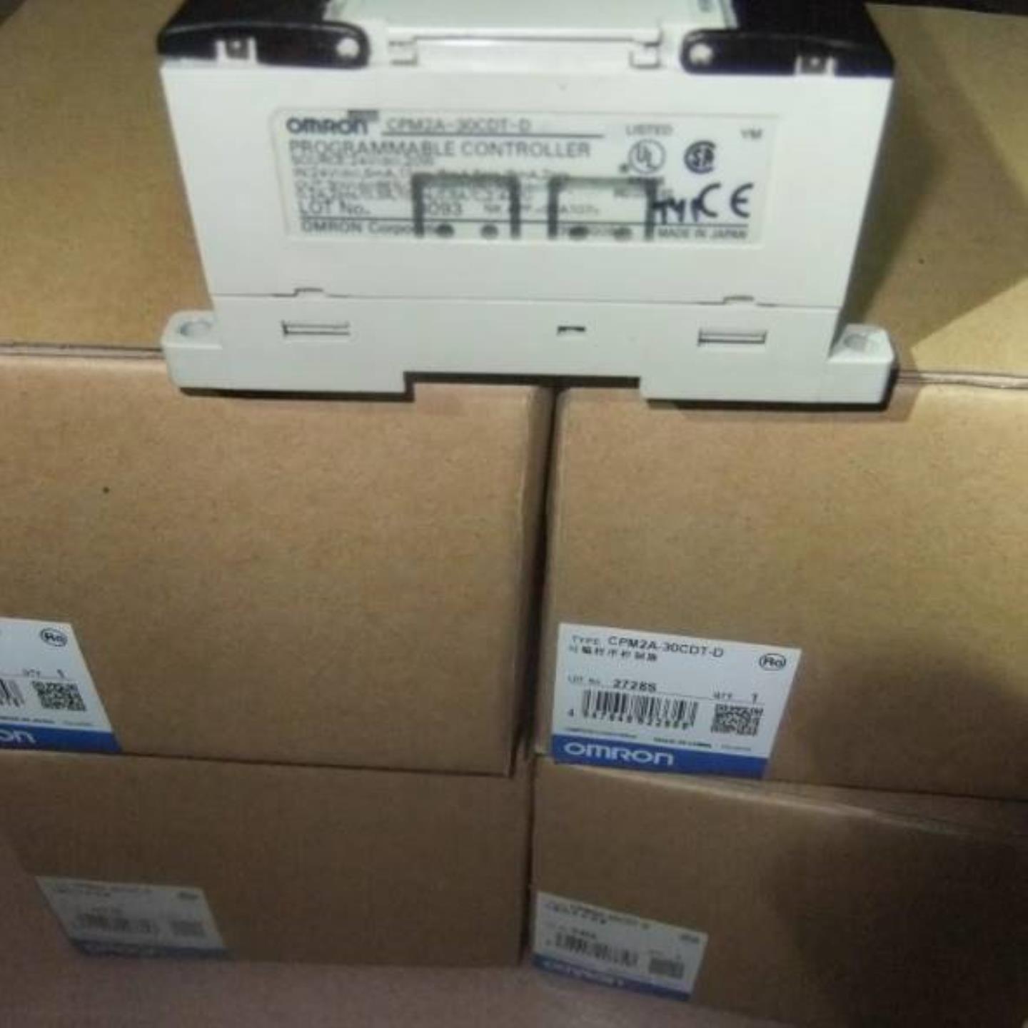 配件欧姆龙原装 CPM1A-20EDR120EDR20EDT 全新议价