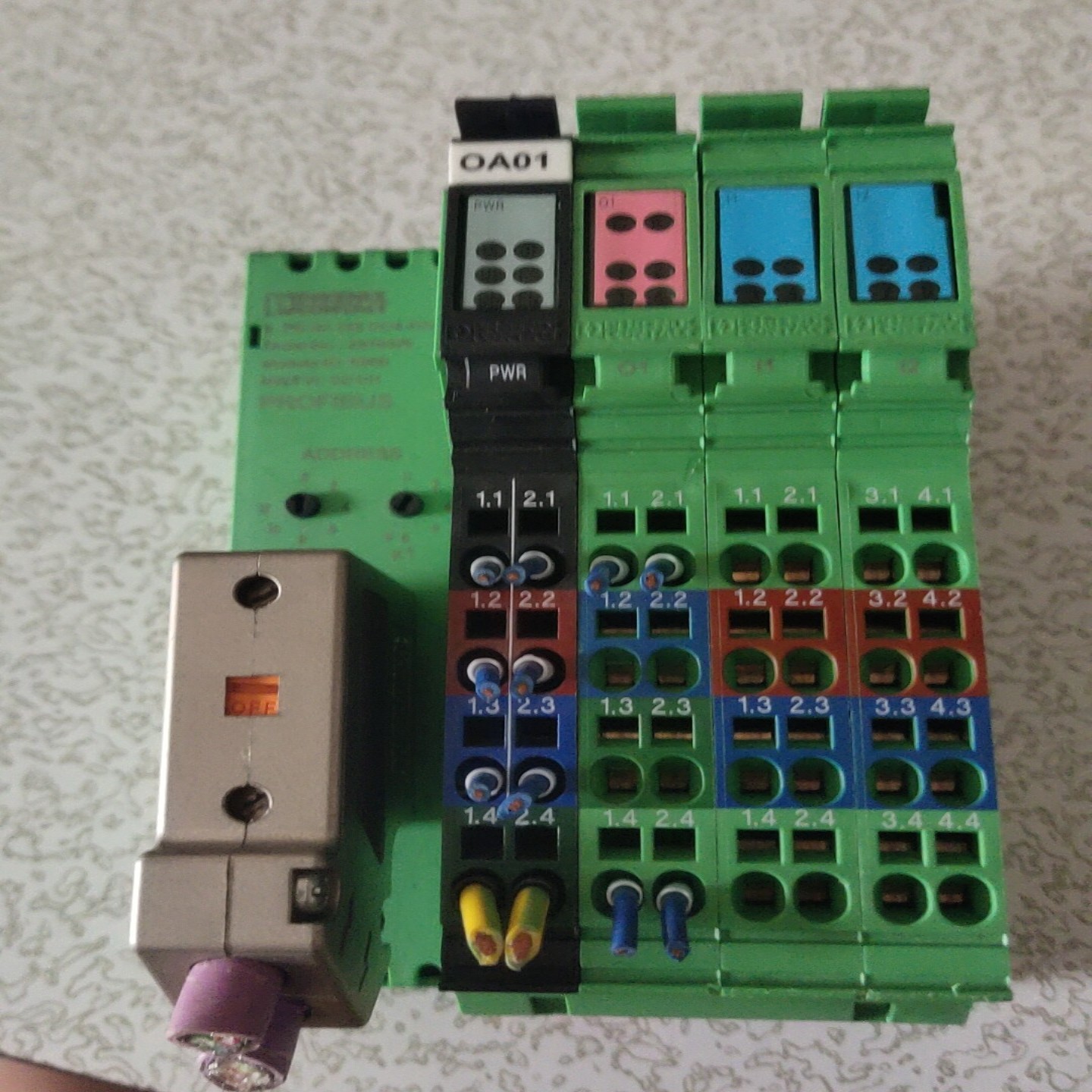 【请询价】便宜卖了菲尼克斯profiles 需要的联系