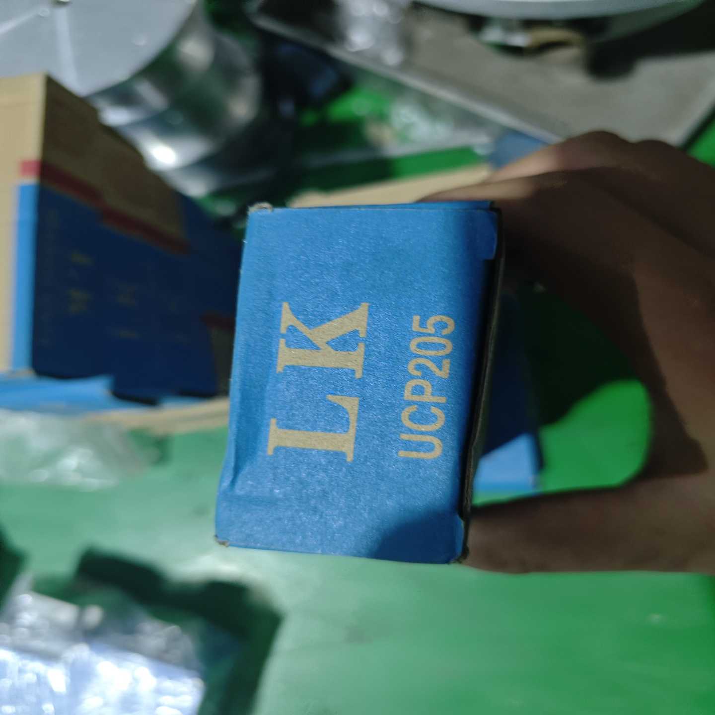 LK正品轴承UCP205，全新未拆封，蓝色原装包装盒。工业级--议价商