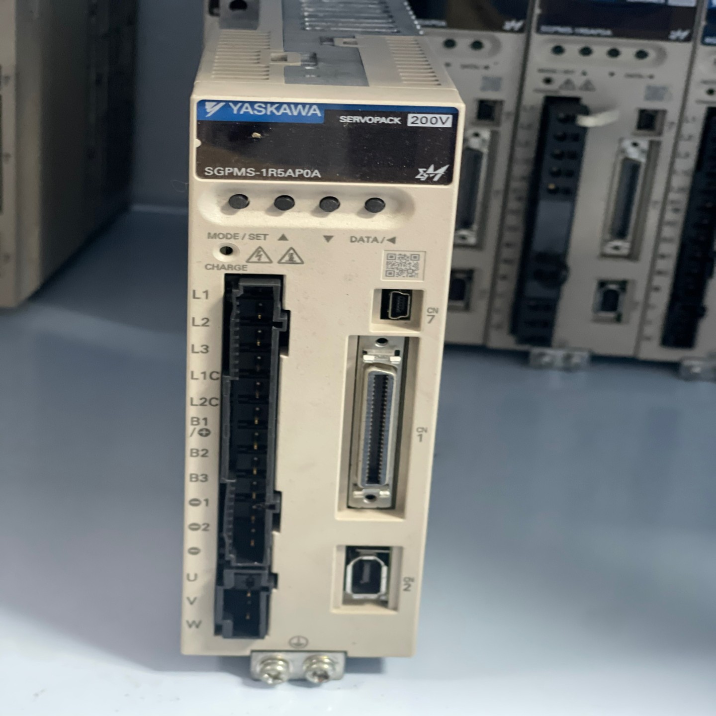 安川驱动器SGPMS-1R5AP0A/30A成色很好议价卖询价