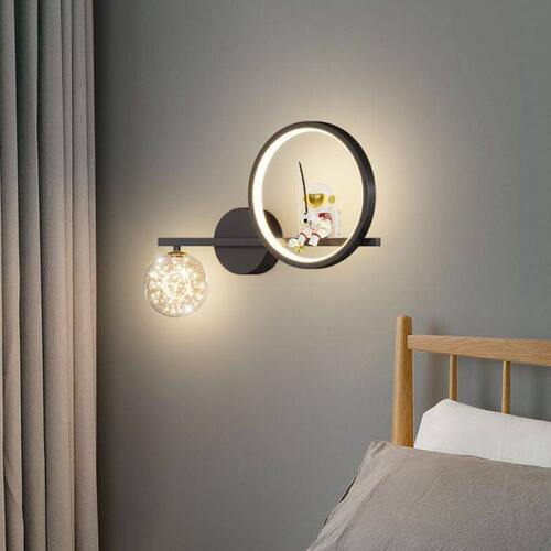 北欧壁灯客厅背景墙灯卧室床头灯走廊过道灯儿童房壁灯卡通宇航员