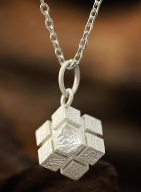【魔方】形状项链男女款个性时尚吊坠优雅简约气质个性创意项链