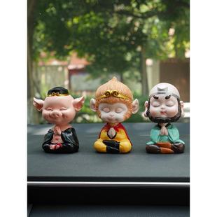 卡通可爱摇头摆件西游记公仔饰品汽车车载车内装 饰用品猪八戒礼物