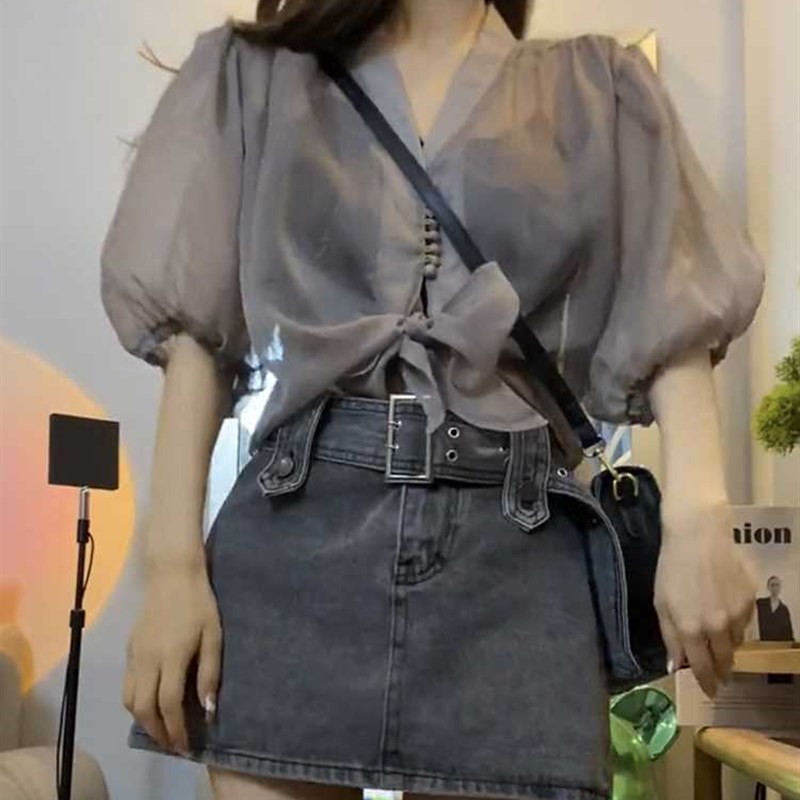 2023夏季新款时尚设计感百搭小众微透防晒泡泡袖开衫盘扣衬衫上衣