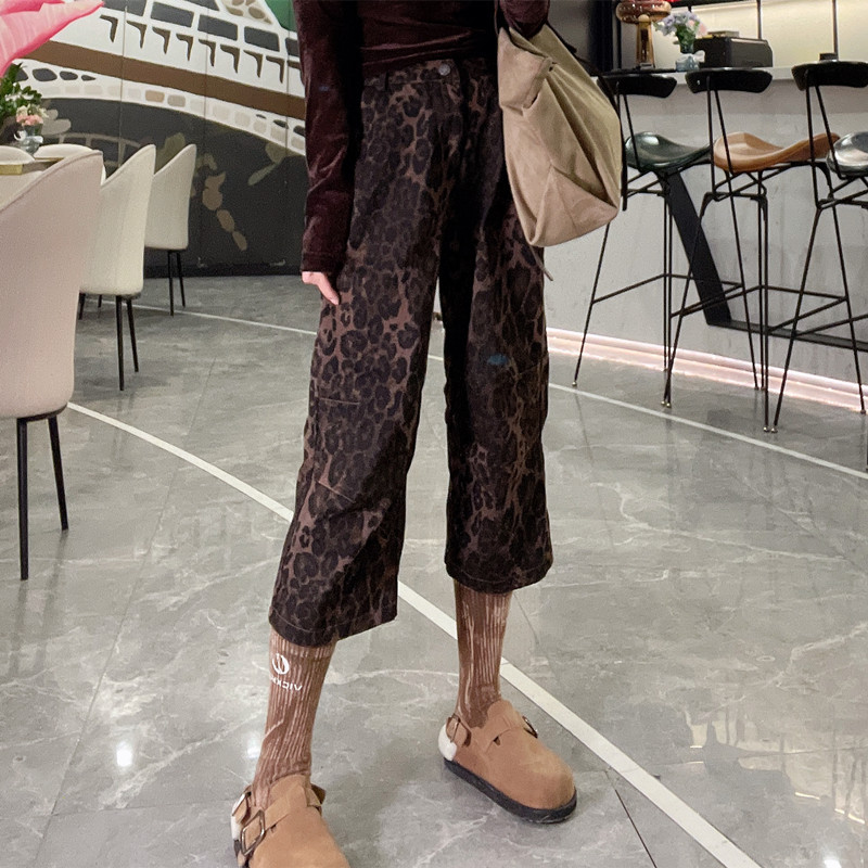 今年流行的爆款女2024春季新款豹纹七分裤设计感小众洋气女裤