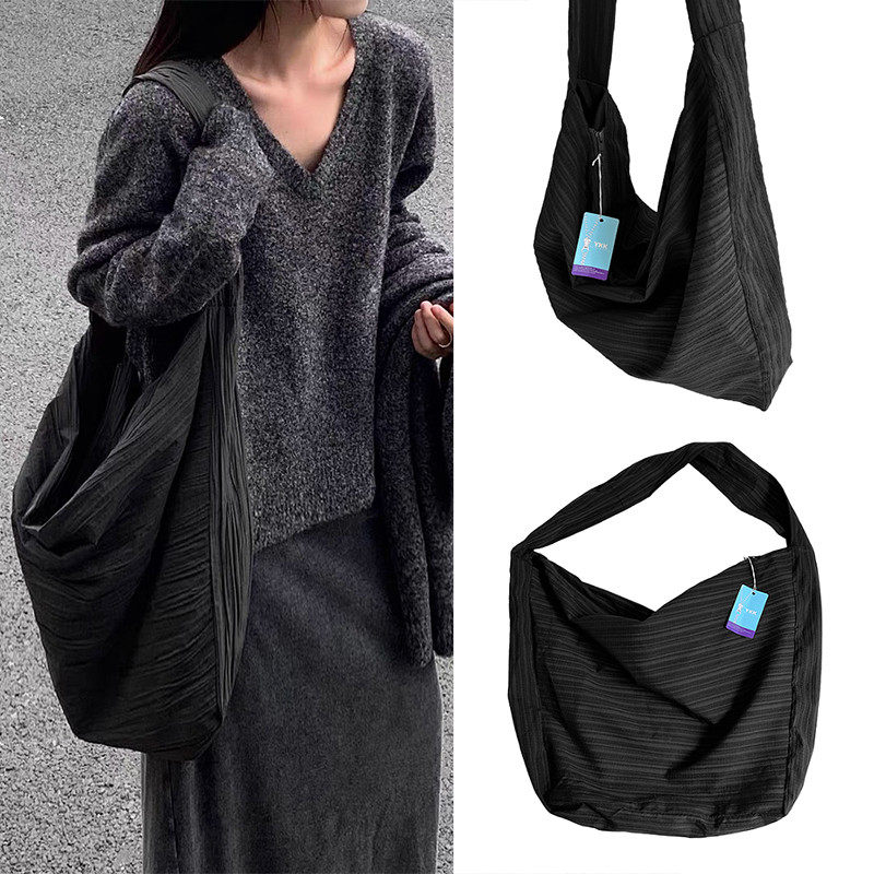 日系男士大容量单肩包纯色斜挎包褶皱布包学生日系休闲旅行通勤包,箱包皮具/热销女包/男包,时尚帆布包,淘宝优惠券,粉丝福利购,淘宝优惠卷