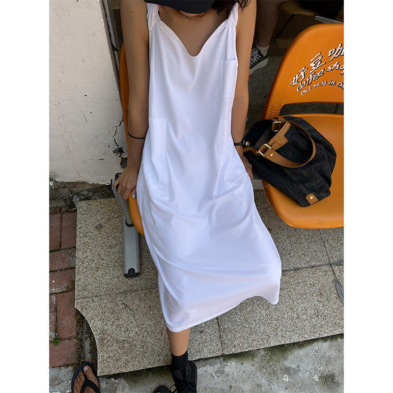 肩带手工造型!2025夏季新款气质宽松显瘦长款V领女