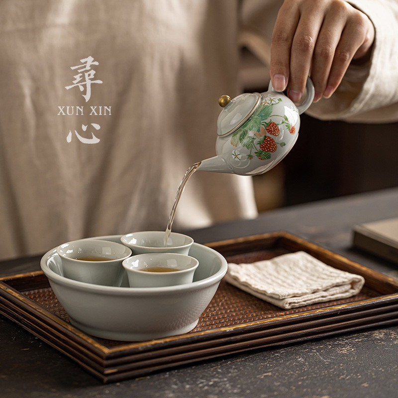 寻心复古釉上彩手绘草莓水平壶带过滤功夫茶具家用泡茶壶陶瓷单壶