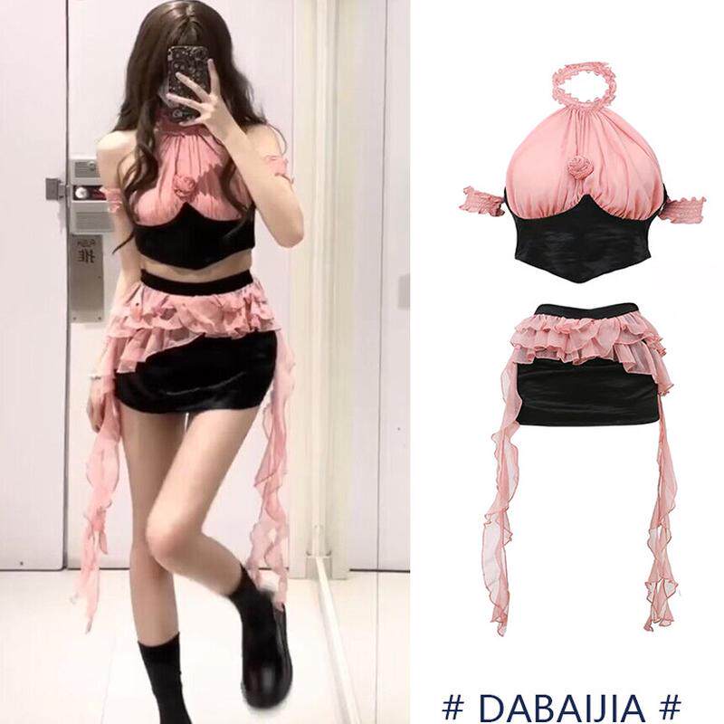 辣妹撞色无袖挂脖2025新款时尚不规则包臀两件套女