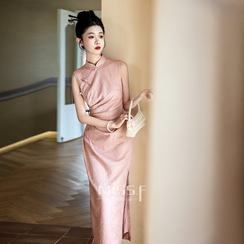 四小姐新中式粉色订婚女2025新款新娘领证裙