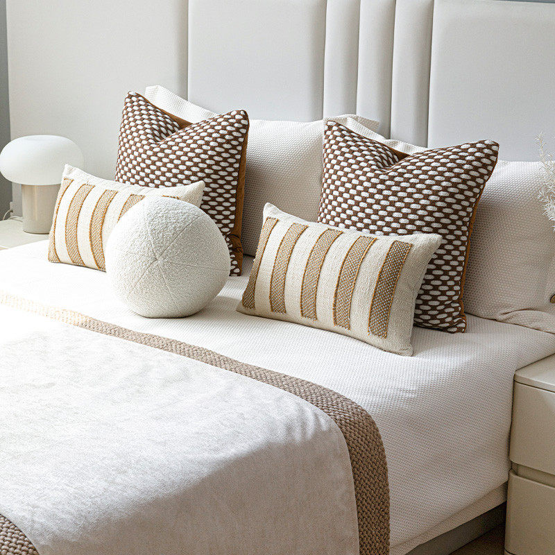 侘寂风民宿床旗床尾巾白棕色靠枕样板间软装床尾毯黄色腰枕靠垫,床上用品,酒店床品套件,淘宝优惠券,粉丝福利购,淘宝优惠卷