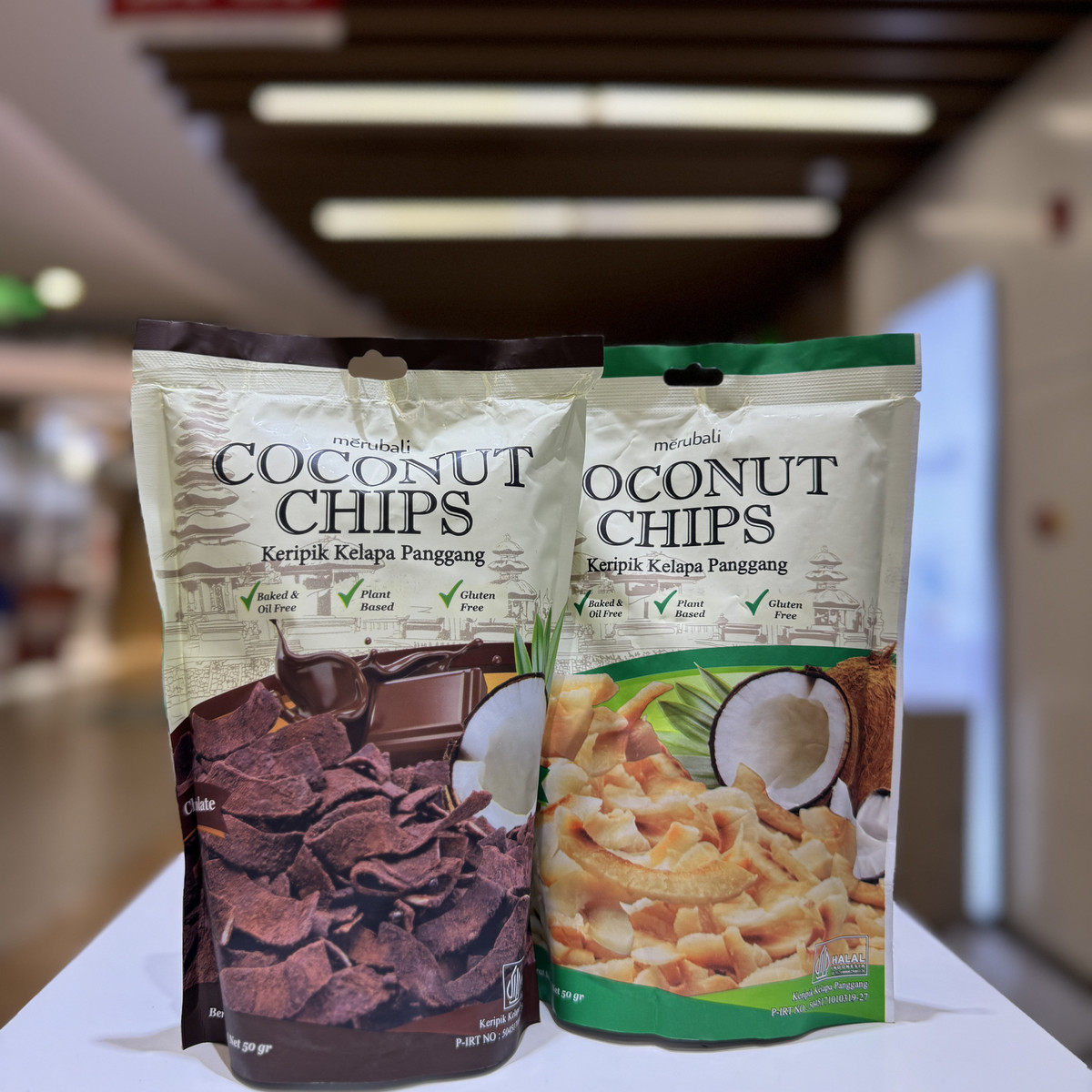 印尼代购巴厘岛椰子脆片巧克力椰子片COCONUTCHIPS 50克/包