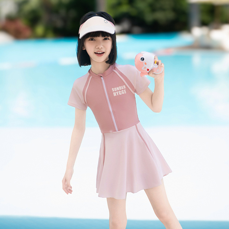 儿童泳衣女孩2025新款中大童连体游泳衣女童学生专业训练游泳装备