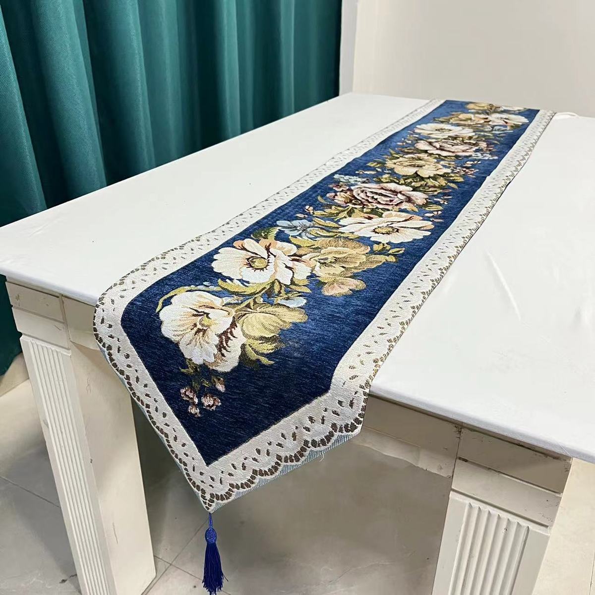 雪尼尔提花金丝绣花桌旗流苏坠子床尾旗过年节日餐桌垫可改尺寸
