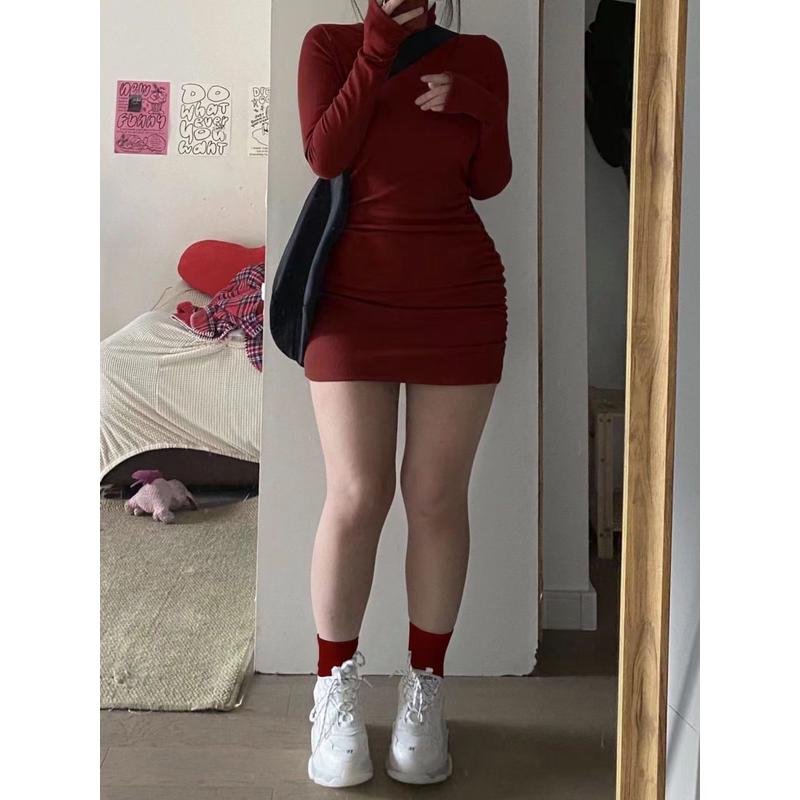 胖mm大码辣妹酒红色高领女秋冬圣诞显瘦打底裙微胖包臀裙潮