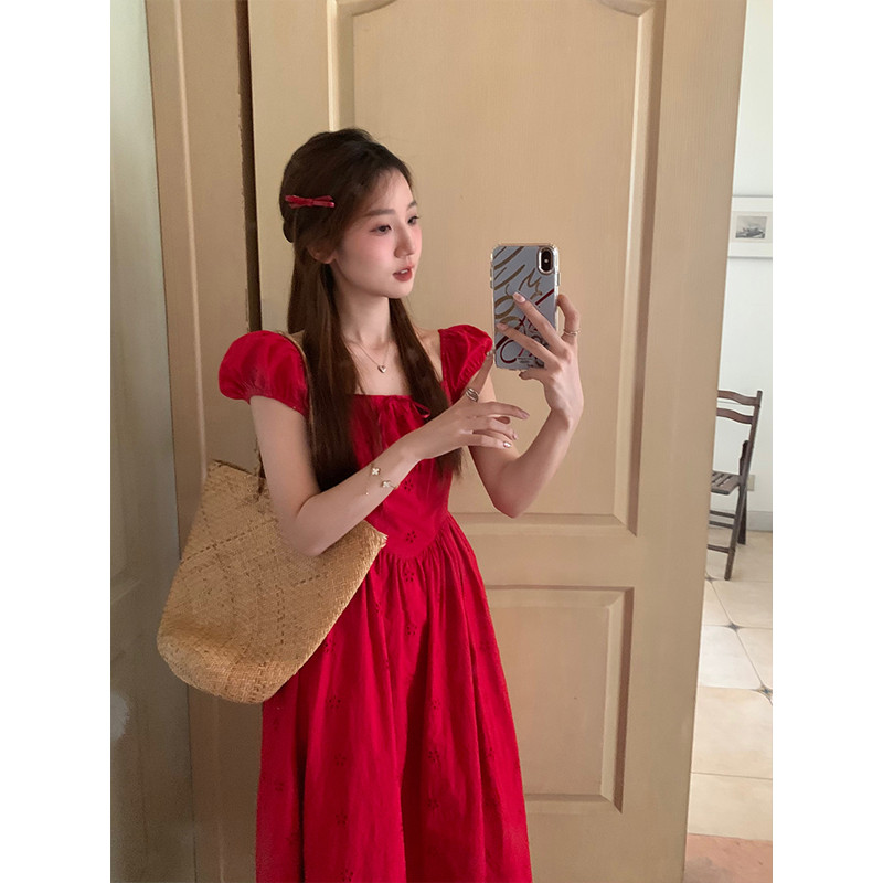 超好看红色镂空女夏泡泡袖方领收腰显瘦显高a字子