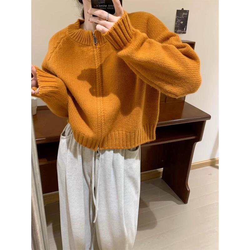 秋冬新款短款圆领拉链开衫女春秋新款显瘦韩版气质毛衣潮
