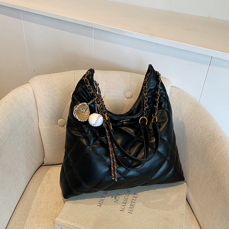 超火包包女式2025新款小众大容量链条高级感百搭单肩包,箱包皮具/热销女包/男包,通用款女包,淘宝优惠券,粉丝福利购,淘宝优惠卷