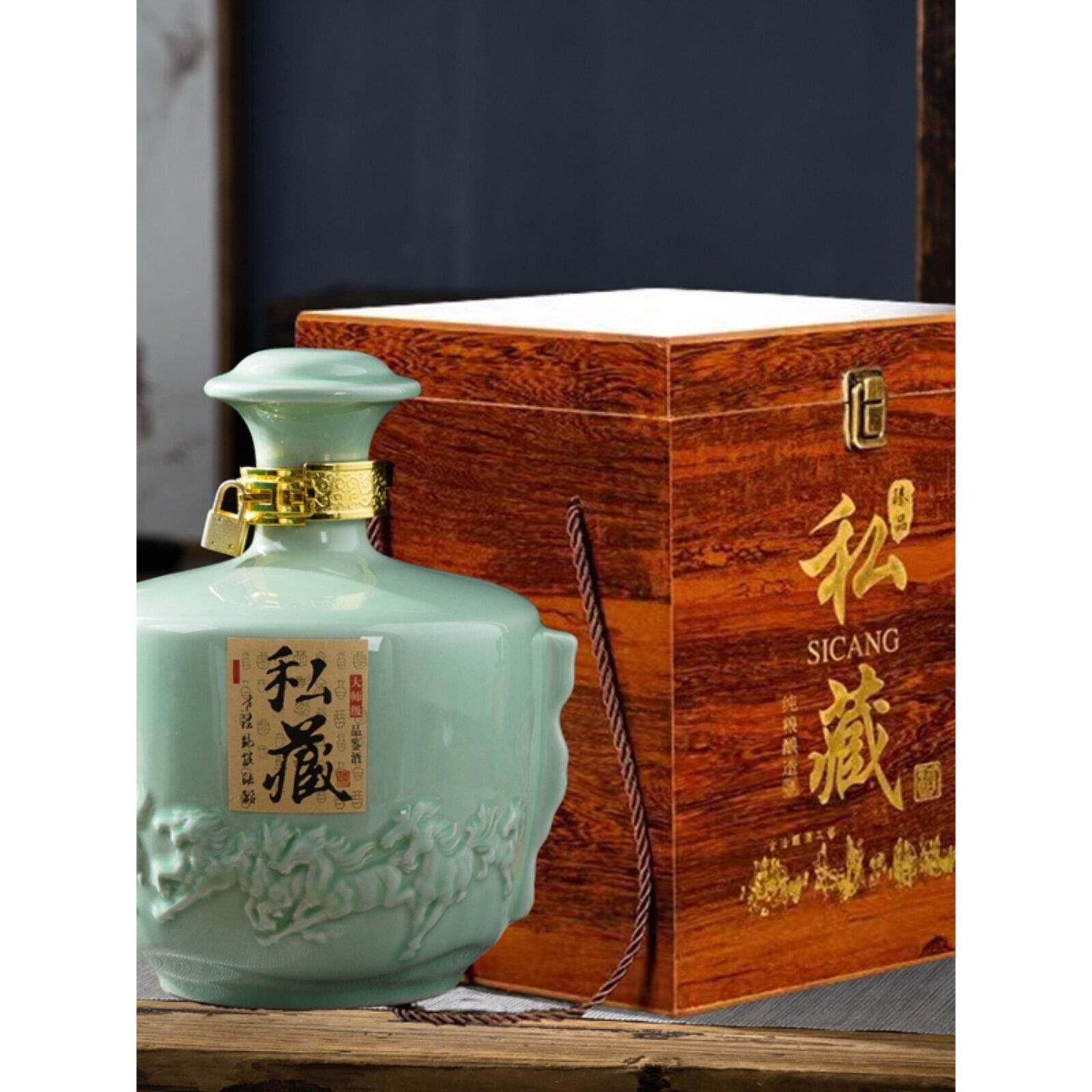 特色陶瓷酒瓶1.8公斤重木箱青瓷八匹马家用密封酒缸浸泡酒缸酒缸A