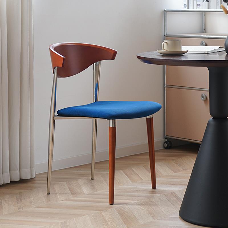 北欧复古实木餐桌椅子家用靠背椅网红设计师不锈钢餐厅凳子休闲椅